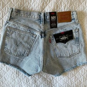501 Levi Denim Shorts: Size 26